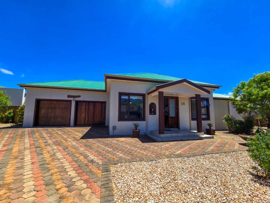 3 Bedroom Property for Sale in Stilbaai Wes Western Cape